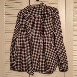 Black, white and red long sleeve plaid shirt